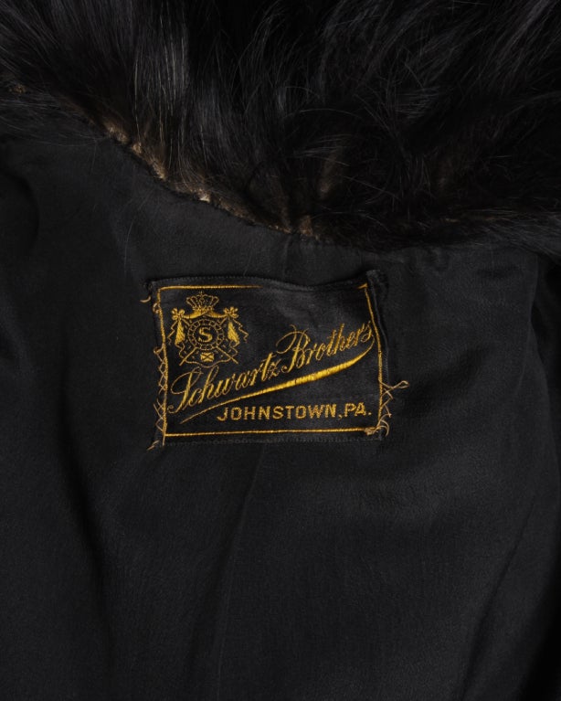 Vintage 1920's Silk Opera Coat with Monkey Fur Trim 3