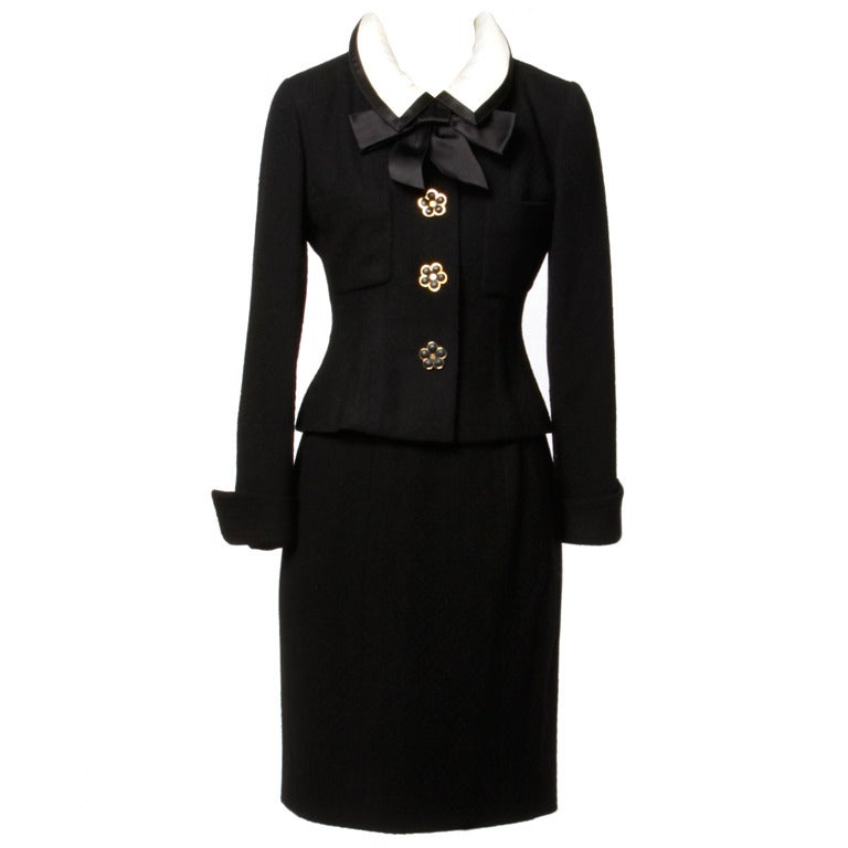 Chanel by Karl Lagerfeld Schwarzer Wollanzug 2-teilig - Jacke mit abnehmbarem Kragen