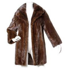 Luxurious Mink Fur Coat with a Vintage Pop Up Collar in Dark Brown- 70s 1970s