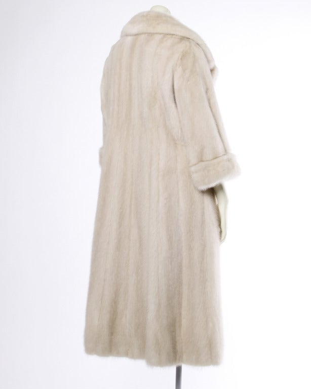 Vintage Blonde Mink Fur Full Length 70s 1970s Coat with Satin Bow Sash In Excellent Condition In Sparks, NV