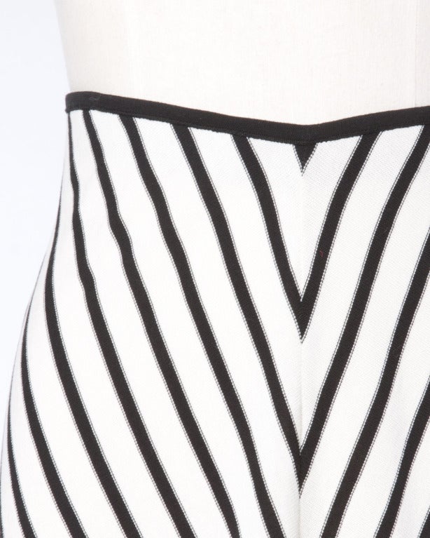 Gray Sonia Rykiel Black + White Chevron Stripe Knit A-Line Skirt