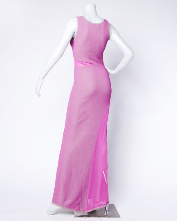 Maxi abito Herve Leger in maglia rosa e grigia con taglio a rete trasparente, anni '90 In condizioni ottime a Sparks, NV