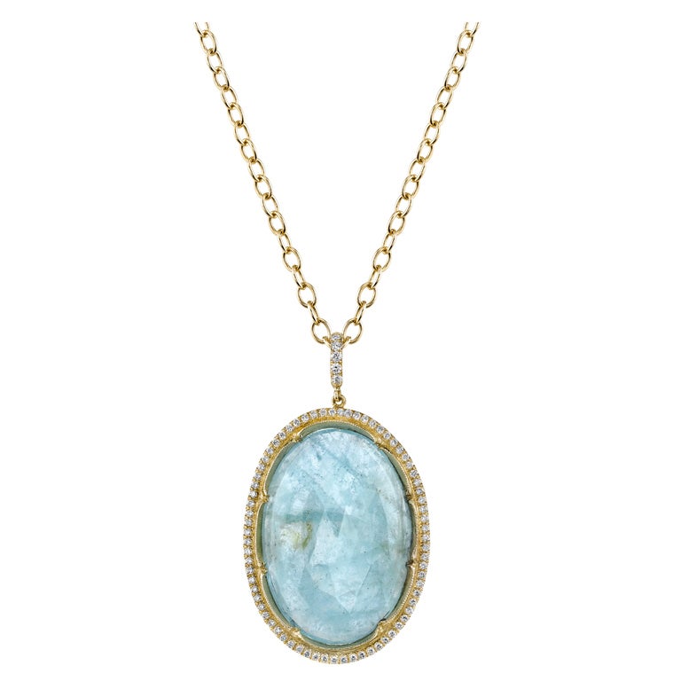 Heavenly Blue Aquamarine and Diamond Pendant For Sale at 1stDibs