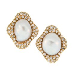 Retro HARRY WINSTON Pearl and Diamond earrings