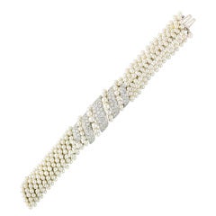 DAVID WEBB Cultured Pearl and Diamond Bracelet