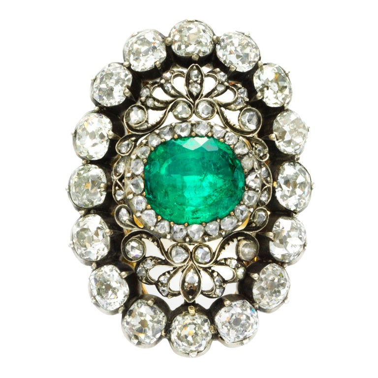 Antique Emerald and Diamond Ring For Sale