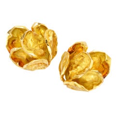 CHAUMET Pair of Gold Earclips