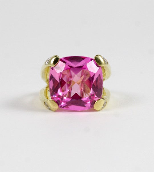 Faceted Cushion Cut Pink Topaz Dome Ring with Diamonds In New Condition For Sale In New York, NY