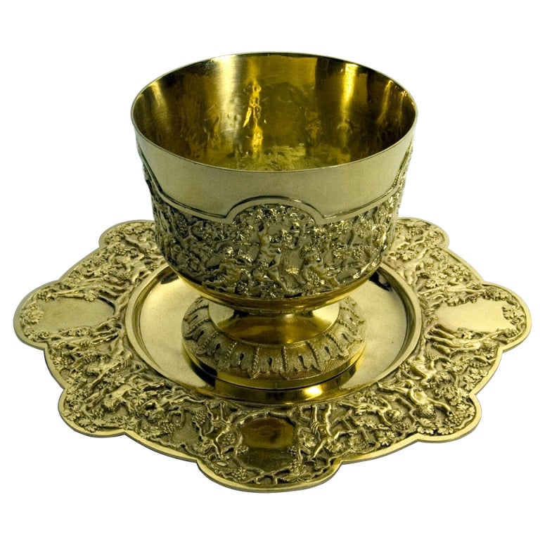 Victorian English Silver-gilt Gold on silver bowl & stand Bacchanalian relief For Sale