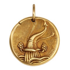 Vintage Van Cleef & Arpels Gold Aquarius Zodiac Pendant Charm