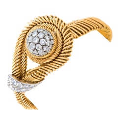 VAN CLEEF & ARPELS Retro Gold Diamond Bracelet Watch