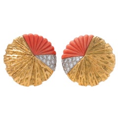 VAN CLEEF & ARPELS Coral Diamond Gold Earclips