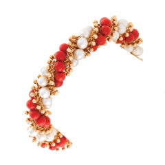 VAN CLEEF & ARPELS Coral and Pearl Bracelet