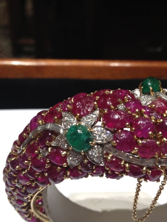 Women's French 1940's Tutti Frutti Carved Ruby Emerald Diamond Bangle For Sale