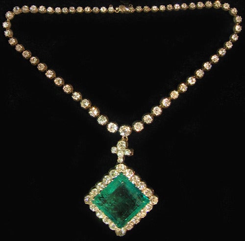 antique emerald pendant necklace