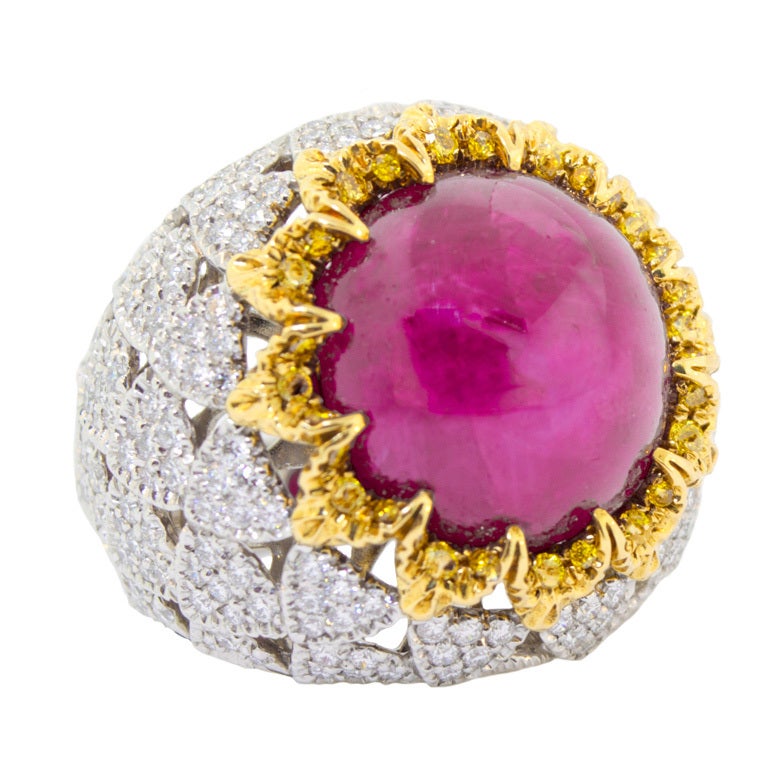 Magnificent Burmese Ruby & Diamond Ring For Sale