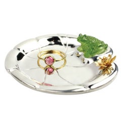 Hand Carved Peridot Frog on Silver Lilypad Ring Dish