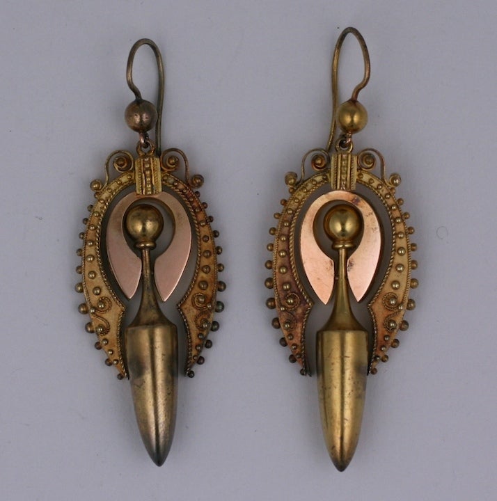Wunderschöne viktorianische Goldurnen-Ohrringe im Zustand „Hervorragend“ im Angebot in Riverdale, NY