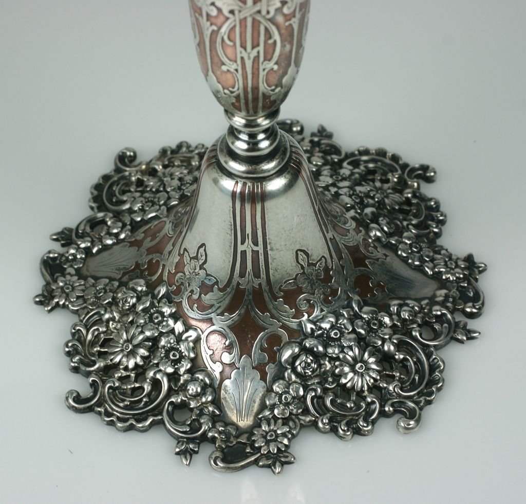 Édouardien Tiffany & Co. Vase inhabituel en sterling et cuivre en vente