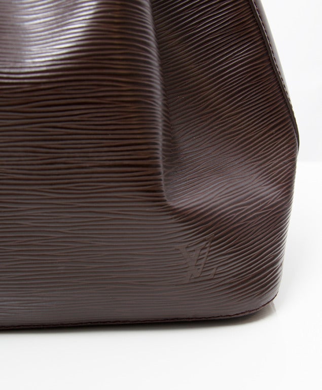 Louis Vuitton Vintage Noé Epi Leather Dark Brown 1