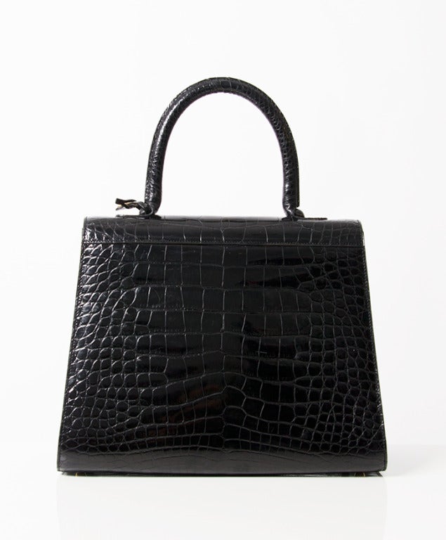 Delvaux Black Gold Croco Brillant MM In Excellent Condition In Antwerp, BE