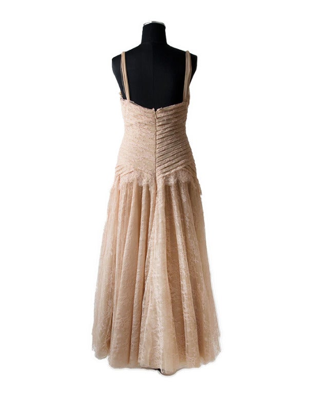 Vera Wang romantic and stylish haute couture blush dress with beautiful flower lace.