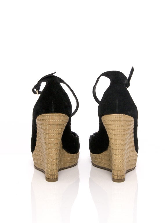 Gucci Black Stirrup Wedge Mary Jane Pumps In Excellent Condition In Antwerp, BE
