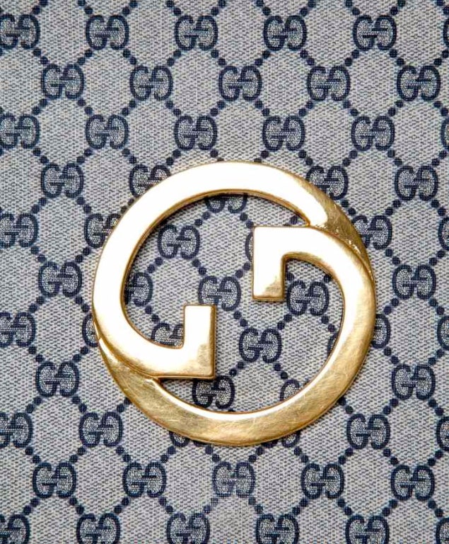 Women's Gucci monogram bag