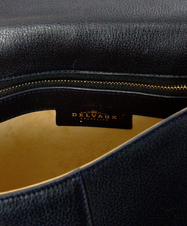 Delvaux Brillant in anthracite 3