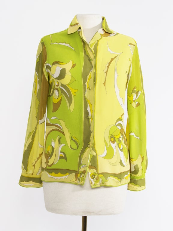 Lovely Emilio Pucci silk sheer green and yellow blouse. Perfect colours for spring/summer.

Size measurements see picture.