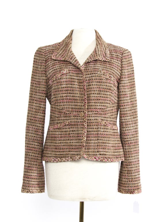 Gorgeous short Chanel jacket in dusty pink and light brown and ivory hues. Made from linen blend with silk blend lining.