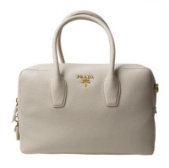 Brandneu Prada Bauletto Talco Tasche