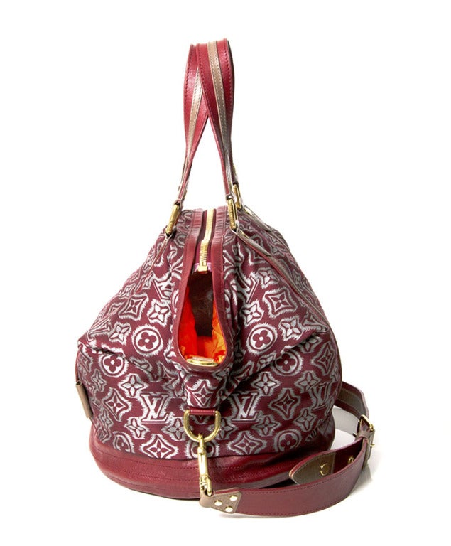 Louis Vuitton 'Aviator' Burgundy Bag Limited Ed. In Excellent Condition In Antwerp, BE