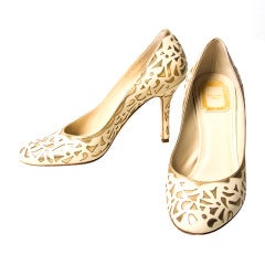 Dior Gold Cream Pumps