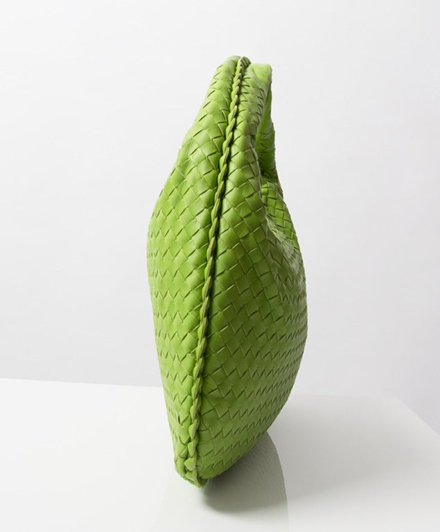 Bottega Veneta Neon Green Woven Leather Hand Bag In Excellent Condition In Antwerp, BE
