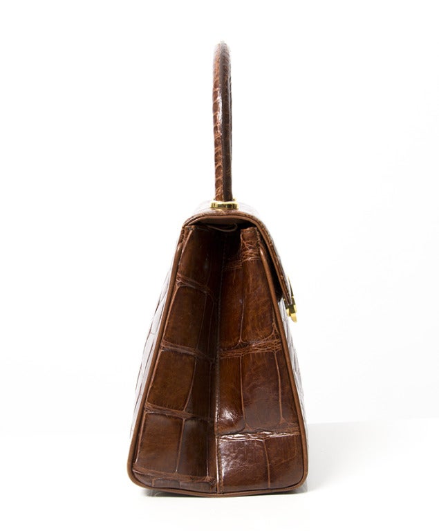 Donna Borsa Loewe in alligatore marrone