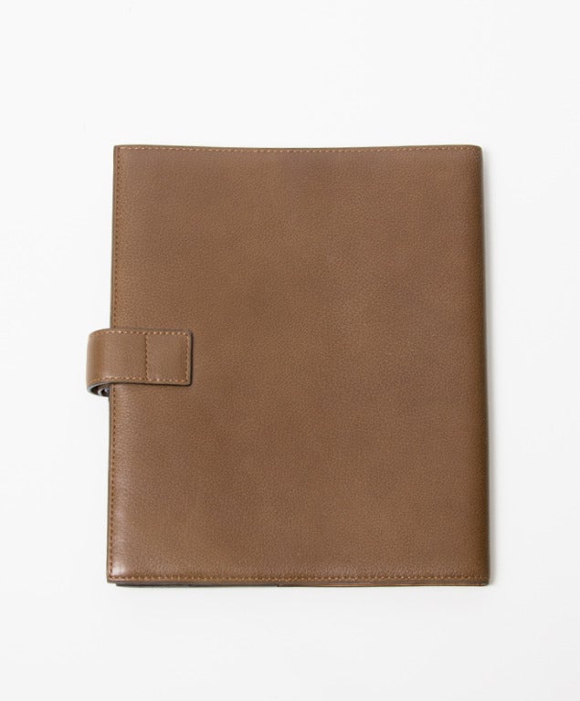 Brown leather agenda cover. 
Seperate compartment for credit cards.