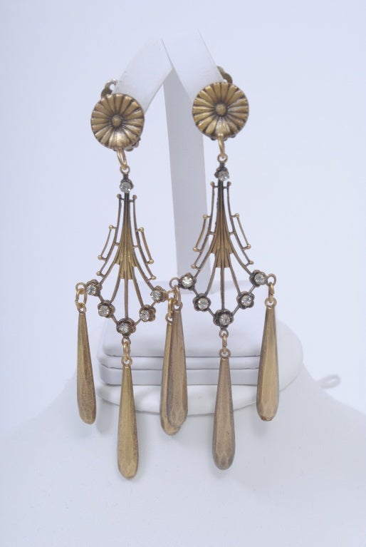 Joseff Of Hollywood 1940s Chandelier Earrings In Excellent Condition In New York, NY