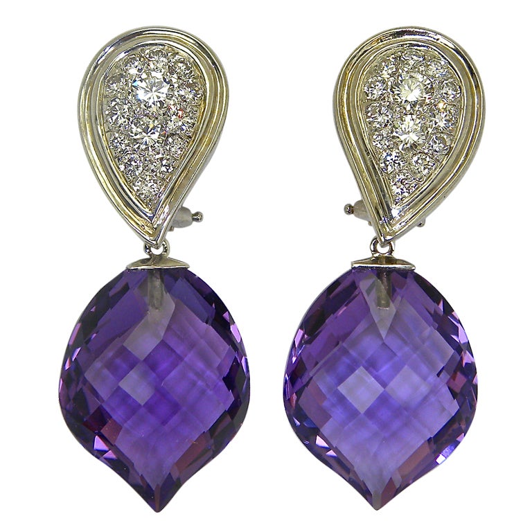 Paisley design earrings with onion dome amethyst drops For Sale