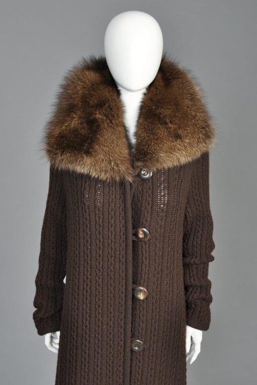Oscar de la Renta Cashmere + Fisher Fur Sweater Coat In Excellent Condition In Yucca Valley, CA