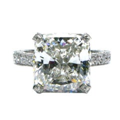 7.15ct  F VS2 Cushion Diamond Ring