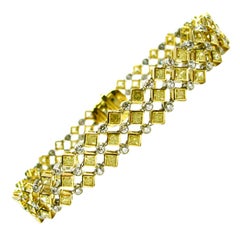 11.15ctw Fancy Yellow and White Diamond Bracelet