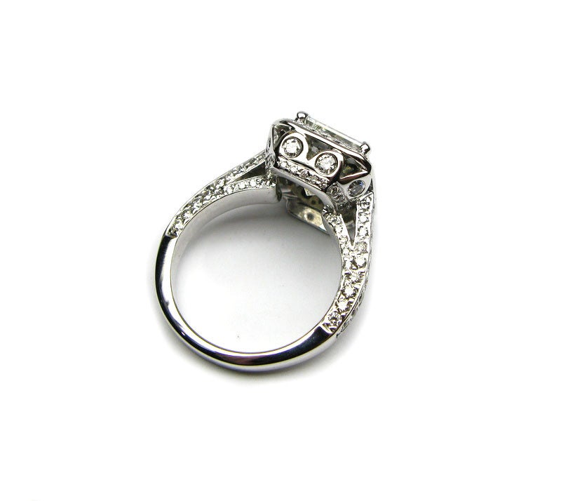 Radiant Cut 3.03Ct J VVS2 Radiant Diamond Frame Ring