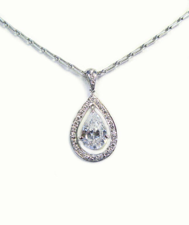 1.55 Carat D SI2 Pear Shaped and Pave Diamond Pendant In New Condition In New York, NY