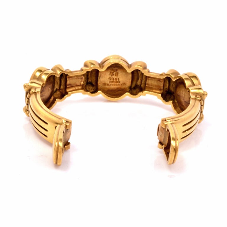 Women's Barry Kieselstein-Cord Intaglio Gold Bracelet circa 1985