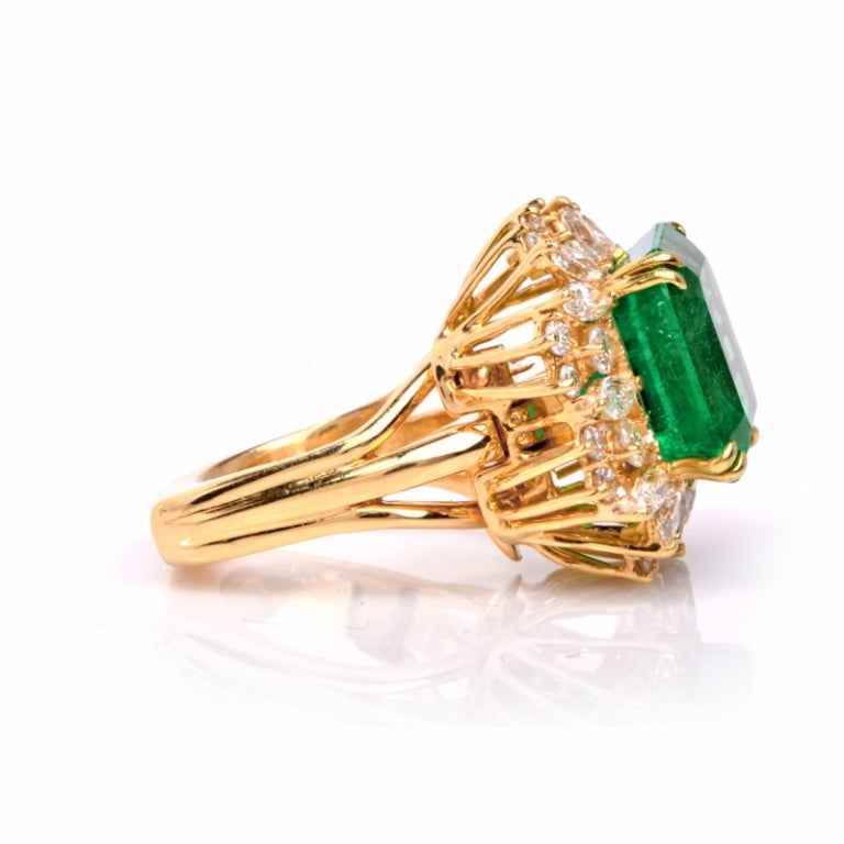Impressive Emerald Diamond Gold Cocktail Ring In Excellent Condition In Miami, FL