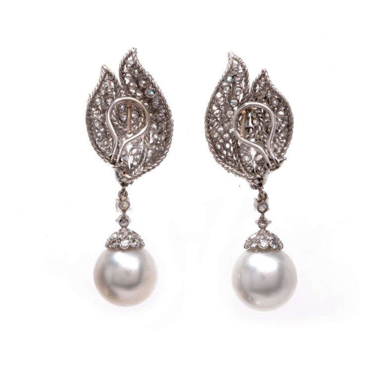 South Sea Pearl Diamond Gold Drop Earrings In Excellent Condition In Miami, FL