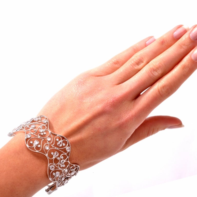 Rose Cut Diamond Gold Wave Bracelet 3