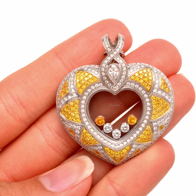 Chopard Fancy Diamond Gold Heart Pendant In Excellent Condition In Miami, FL