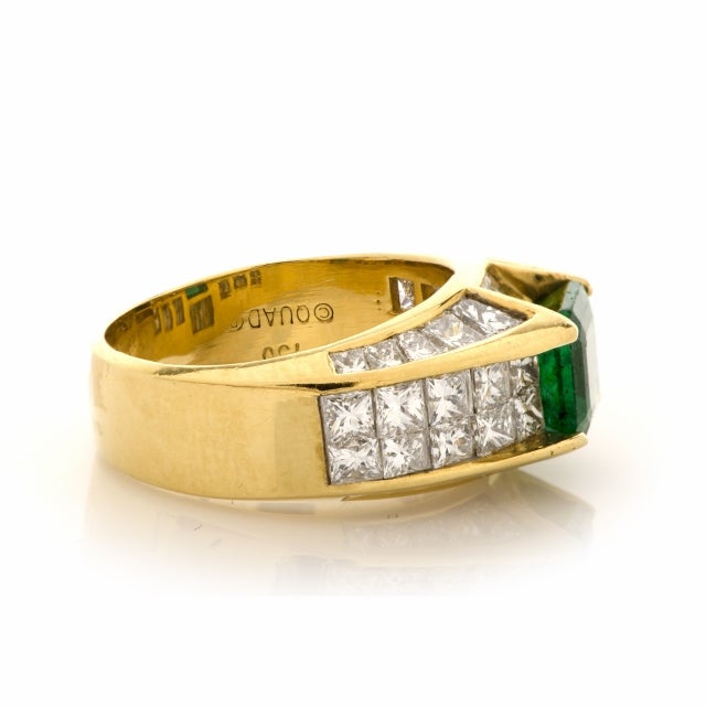 Colombian Emerald Diamond Gold Engagement Ring In Excellent Condition In Miami, FL